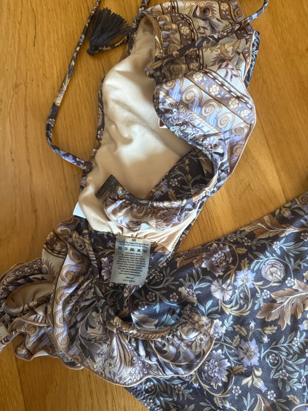 Spell oasis ruffle bikini set - Picture 3 of 4